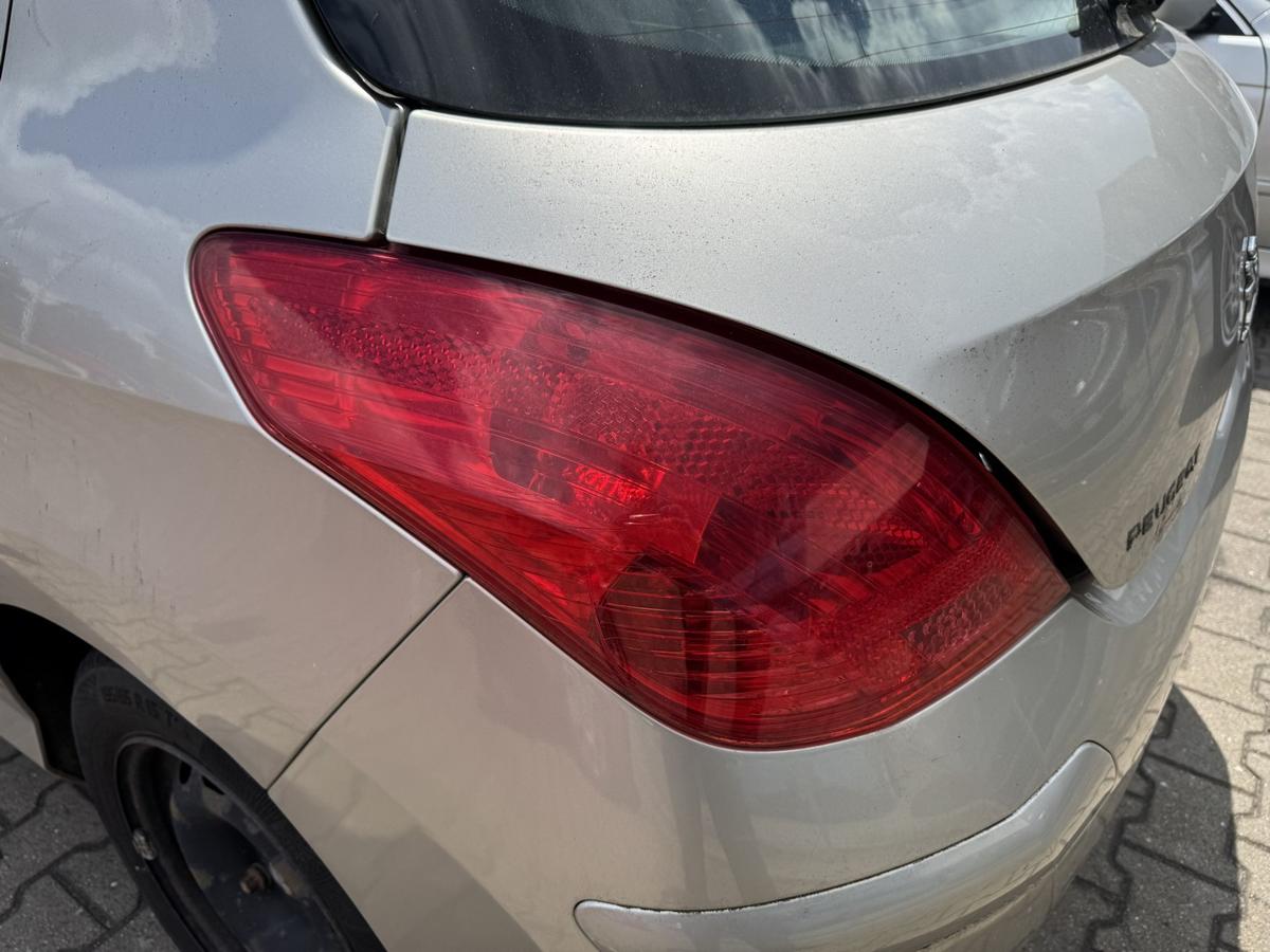 Peugeot 308 I original R&uuml;cklicht R&uuml;ckleuchte Schlussleuchte links Flie&szlig;heck Bj.2008